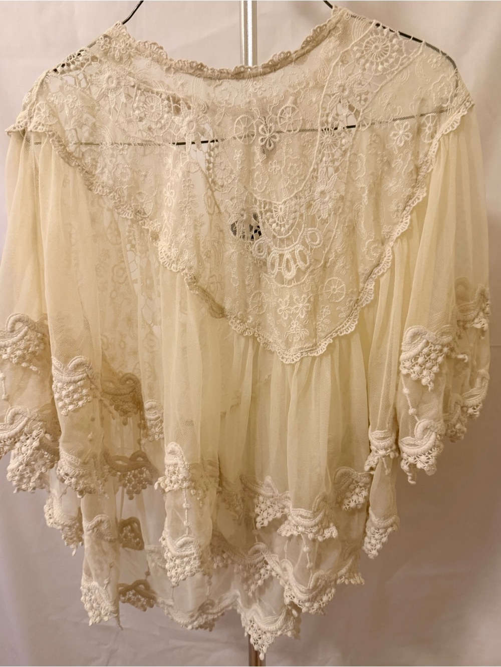 Divided Women’s size medium Ivory Lace Boho Sheer Cape